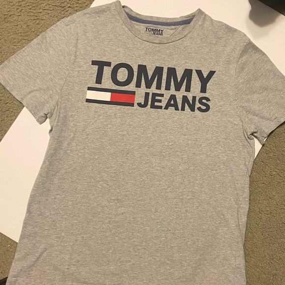 👕BUNDLE OF 3 TOMMY HILFIGER SHIRTS👕 - Picture 5 of 11